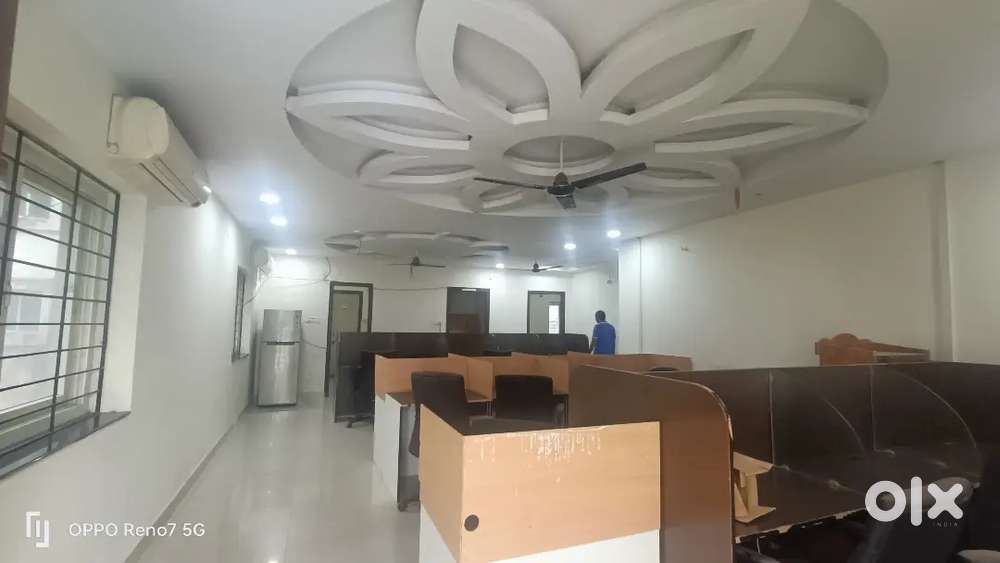 25 Workstations 2 Cabins 1 Conference plug and play office for Rent