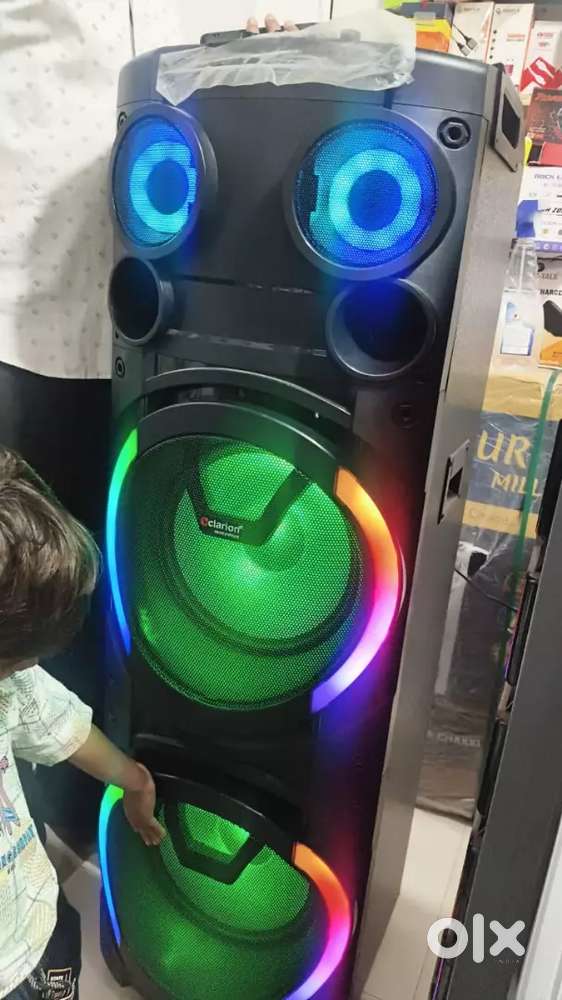 Clarion company loud speaker with base , disco light , and mics