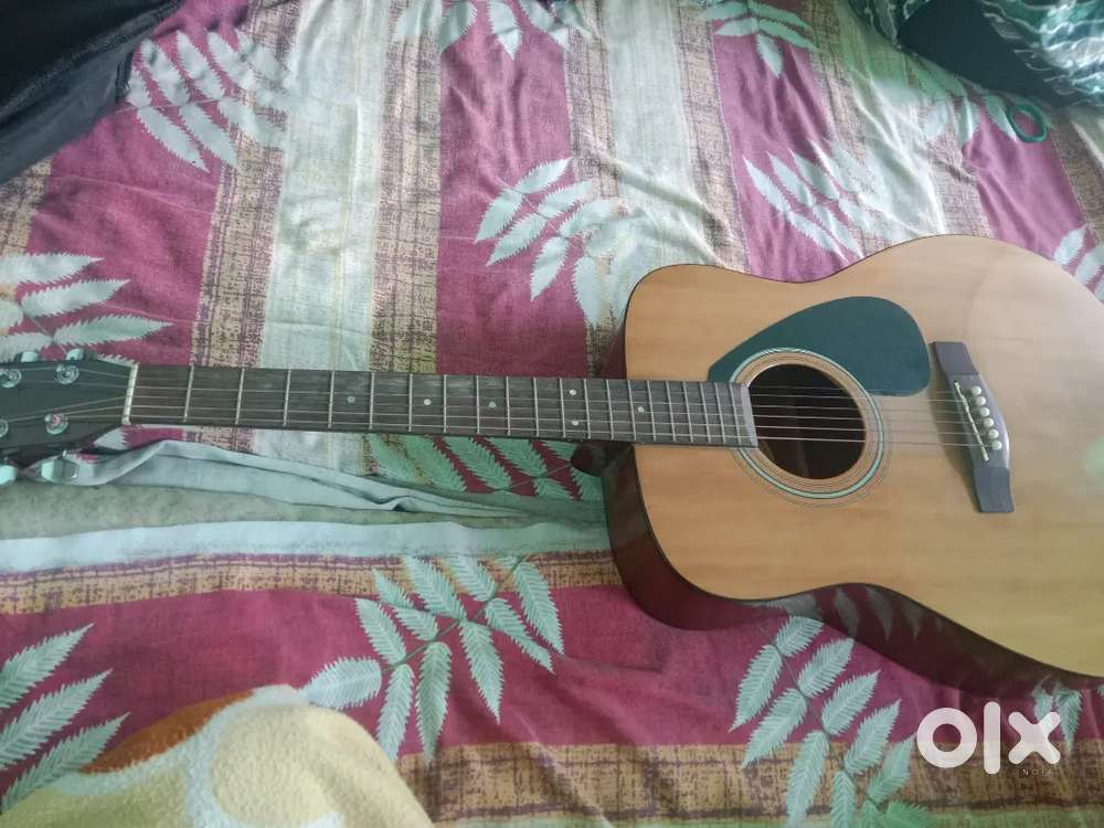 Guitar Yamaha