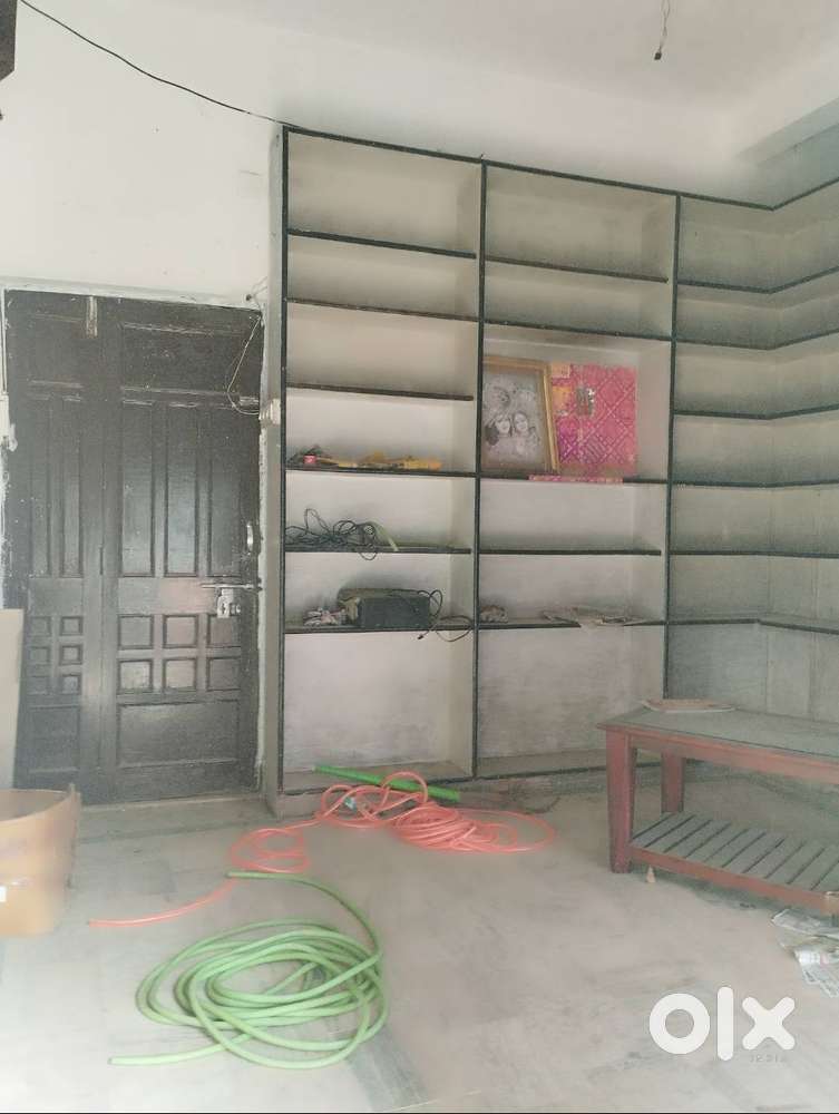 Commercial Space For Office / Shop Use On Rent