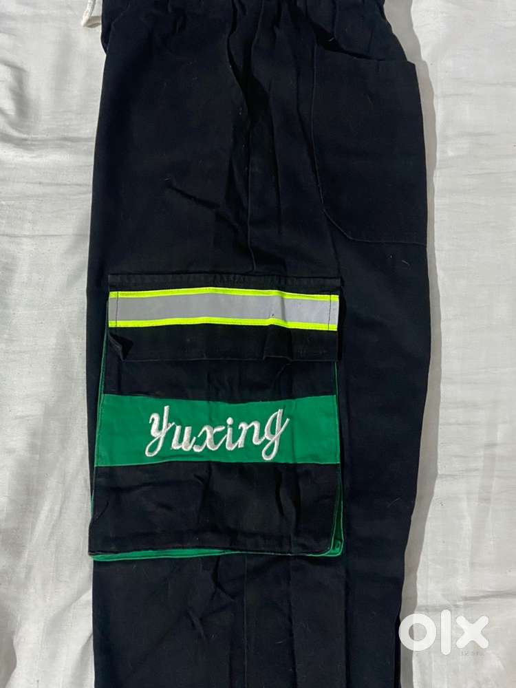 Loose fit cargo pant