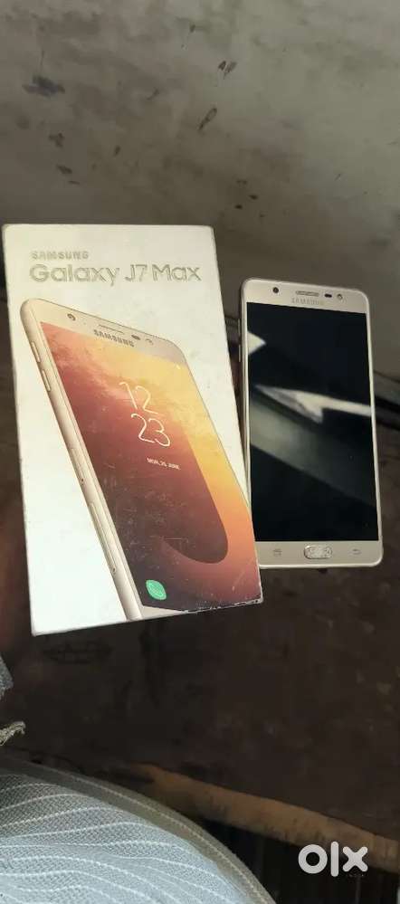 Samsung J7 Max