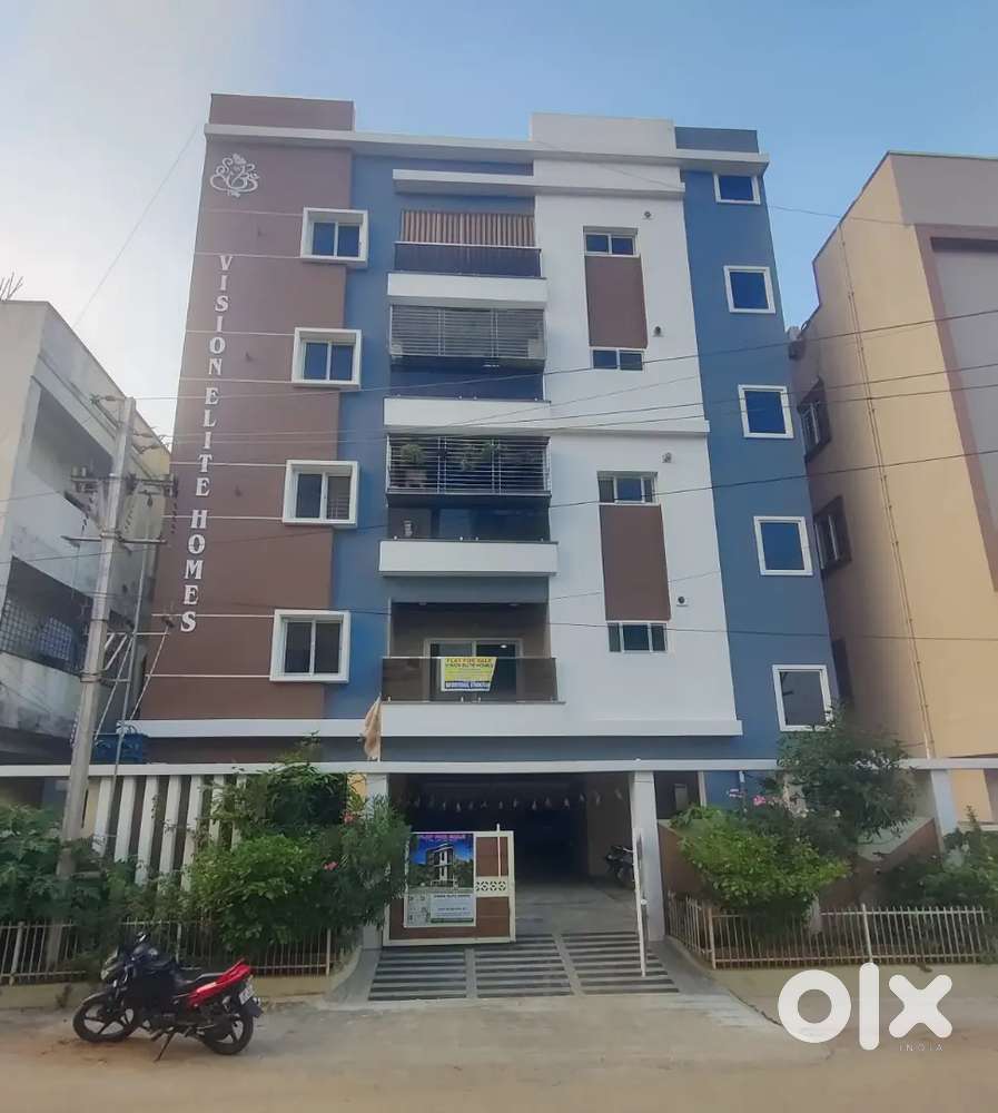 Luxurious Single unit kitchen Flat for Sale, Each Floor One Flat Only