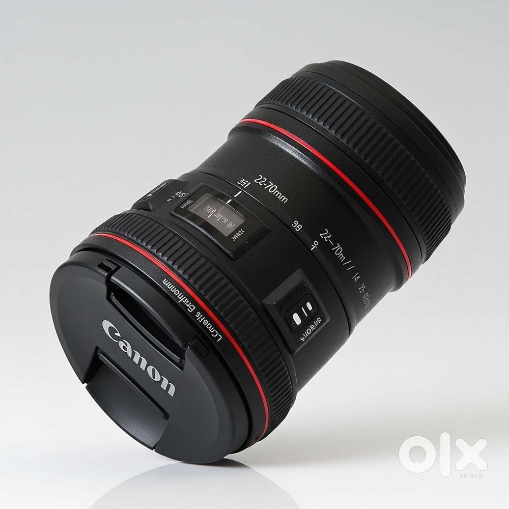 [Like New] Canon 24-70mm L Series Lens  Mint Condition  with EW-83L