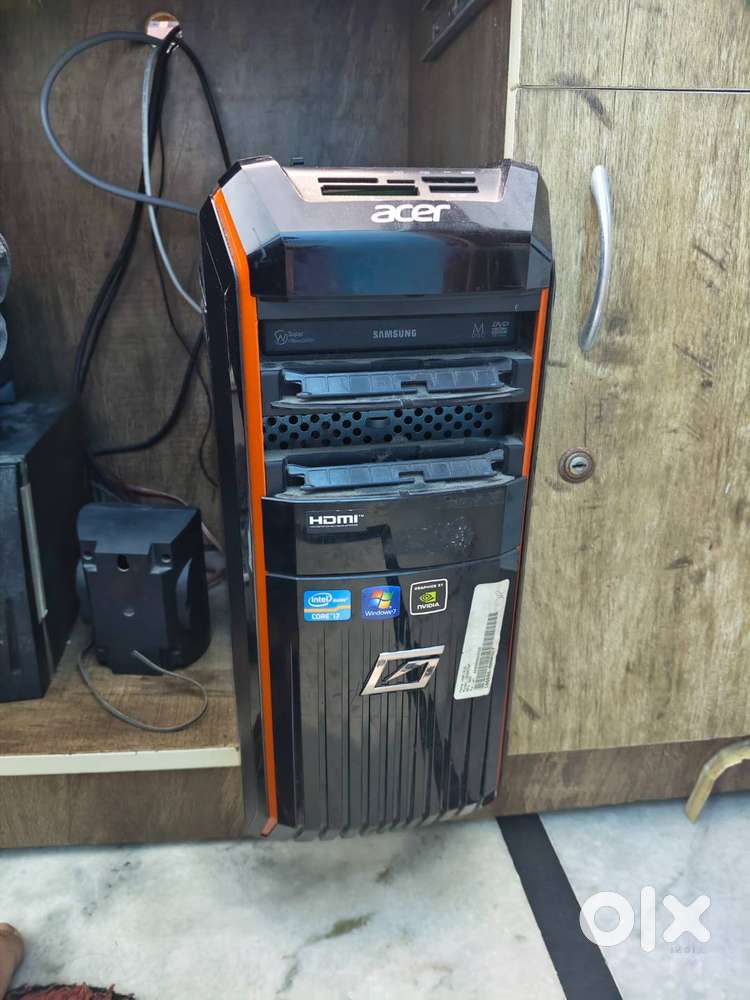 Intel(R) Core(TM) i5-6400 CPU  512 GB SSD  16 GB RAM  4GB Graphics