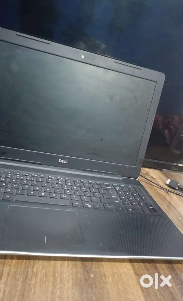 Modal Dell Inspiron 3584  2023 Modal one hand use leptop no problem