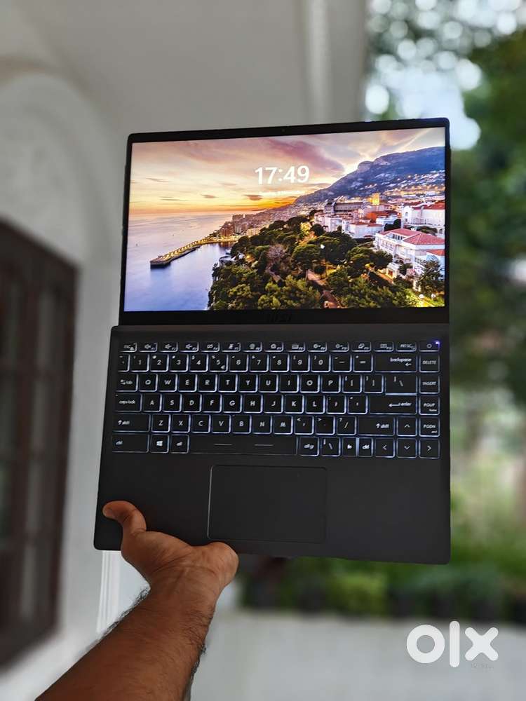 MSI laptop 11 th gen i3