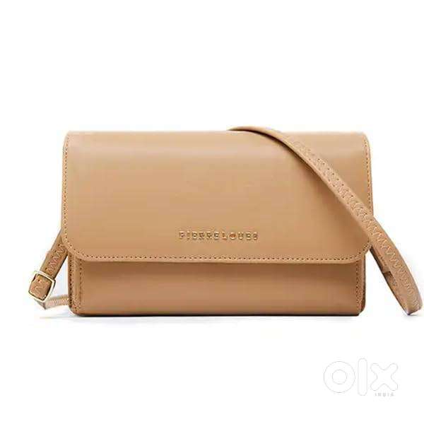 Women’s Compact Clutch – Stylish, Lightweight & Trendy