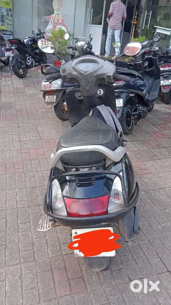 Honda activa 2011 model