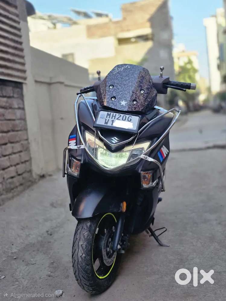 Perfect Condition Burgman 2024 April Model With Additional Accessories