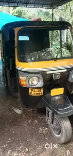 BAJAJ RE passenger