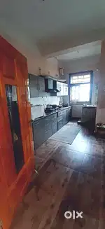 Tarapur near barman lane 2.6 khatha plot with house for sale