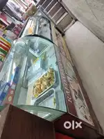 Displaying showcases