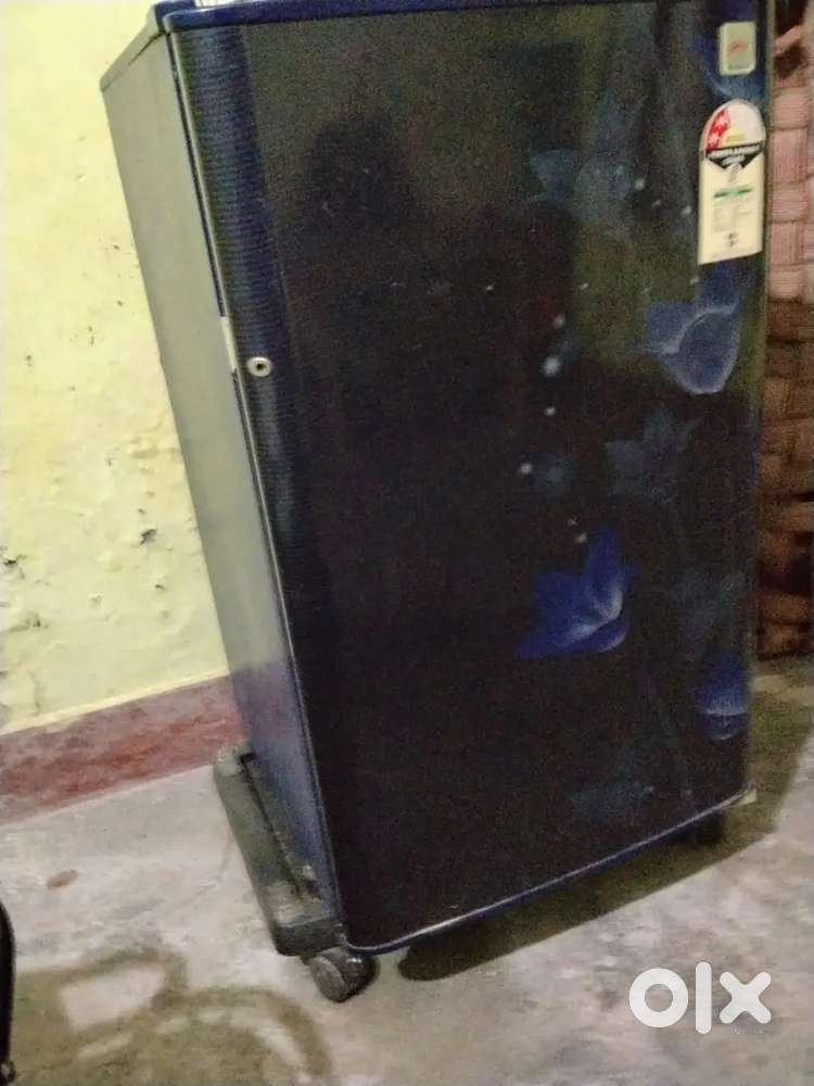 Godreg Fridge 100 Ltr