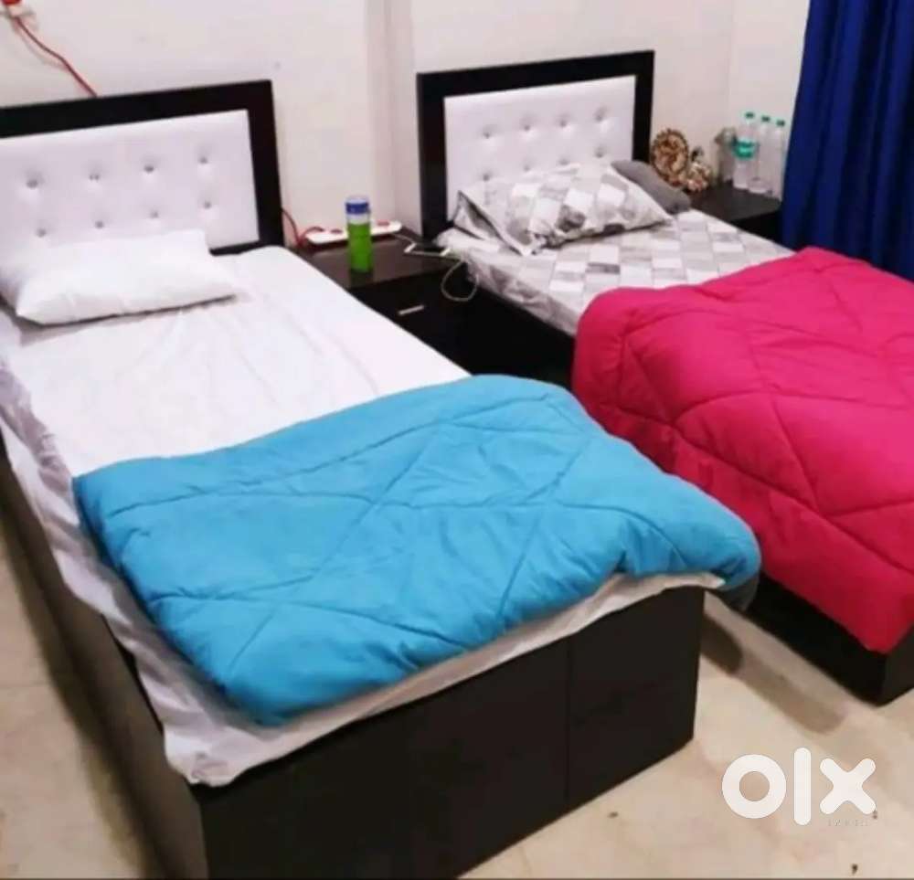 REQ. ROOMMATE FOR FURNISHED ROOM & ROOM TWIN SHARING