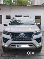 Toyota Fortuner 4X2 MT 2.8 Diesel, 2023, Diesel