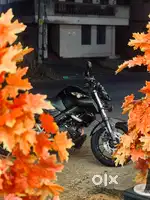 Showroom condition single owner MT-15 bs6 black colour for sale