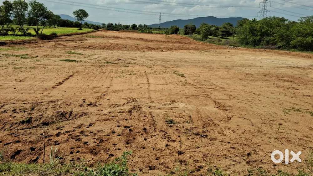 180 cent good land and near road