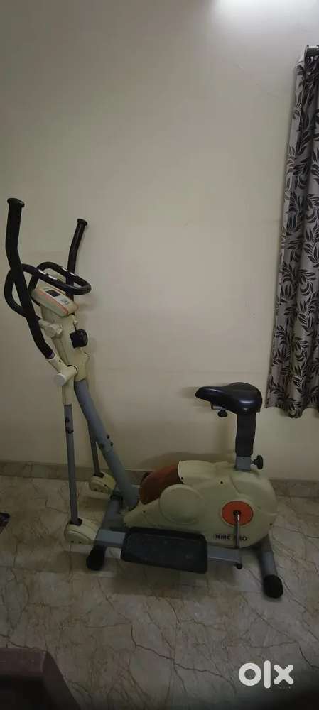 Nmc pro elliptical cross trainer