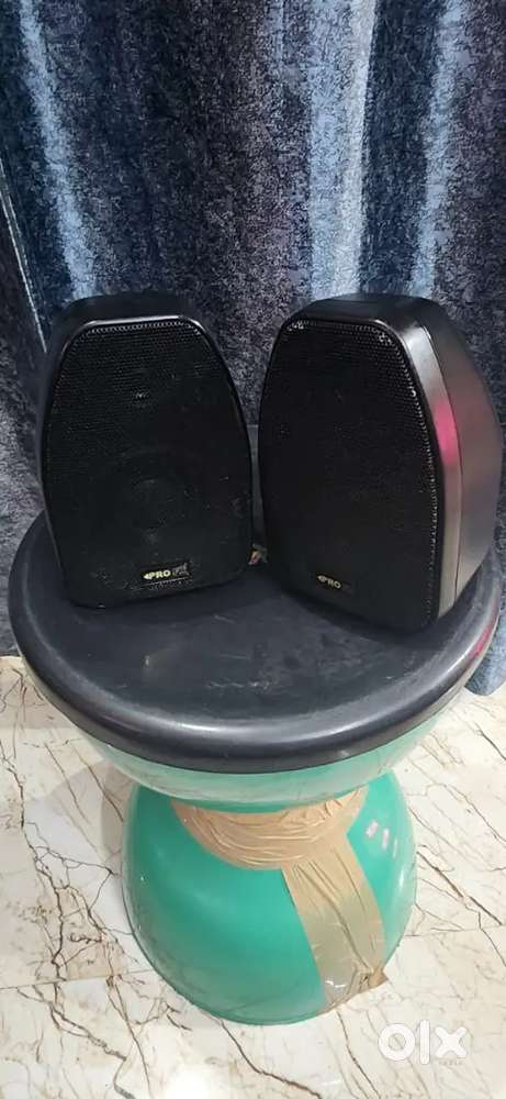 Pro-fx surrounding speakers selling
