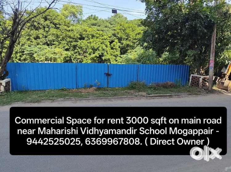 Commercial Space for rent on main road