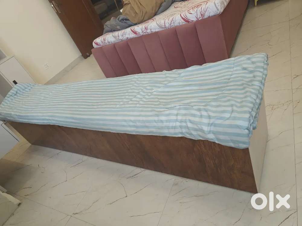 Wooden Setty with storage