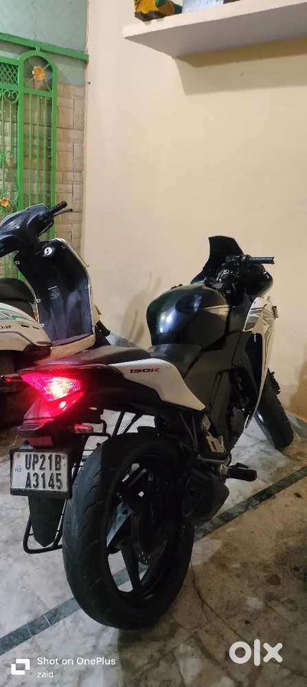 Good hai bas self garari kharab hai or frnt ki body tuti hue hai