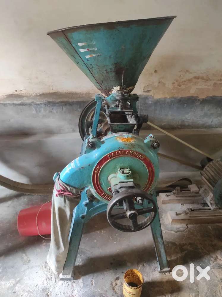 Flour mill machine