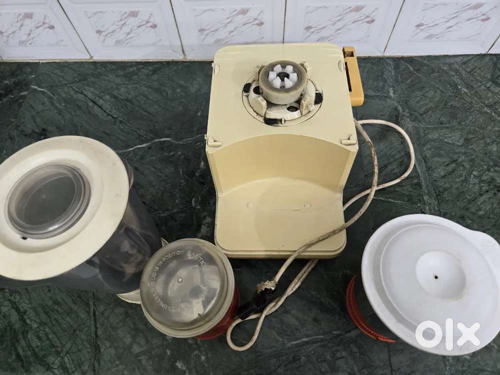 Padmini Essentia Mixer Grinder Juicer