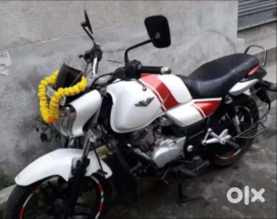 Used Bajaj V15 - Smooth Ride,Great Mileage!
