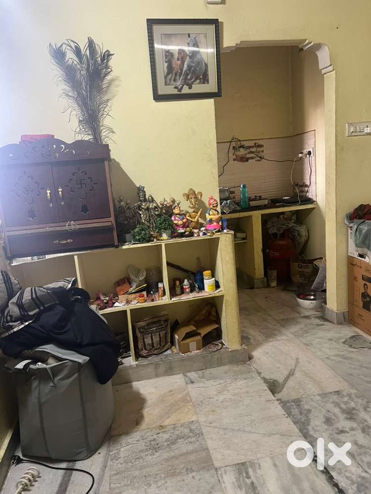 Looking for roommate