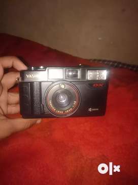 Camera yashica mf 2 super camera I can sell my old version camera  ple