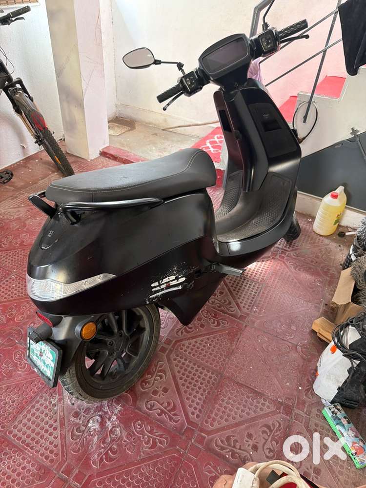 S1 pro 2023 model 8000km driven