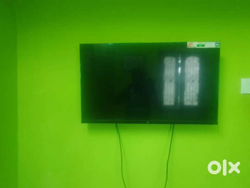 One+ Tv smart 32inch