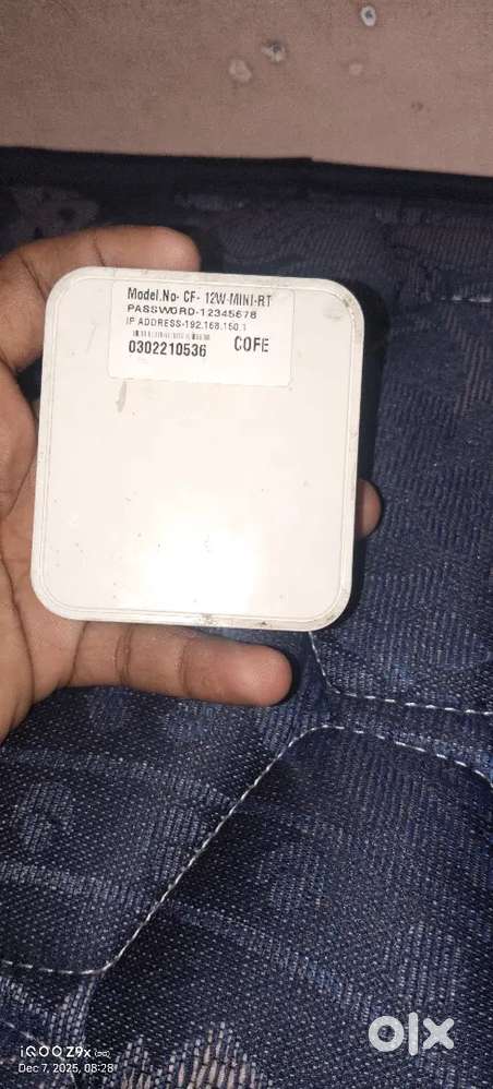 The COFE Portable 4G Wireless N Router (Model: CF-12W-MINI-RT)