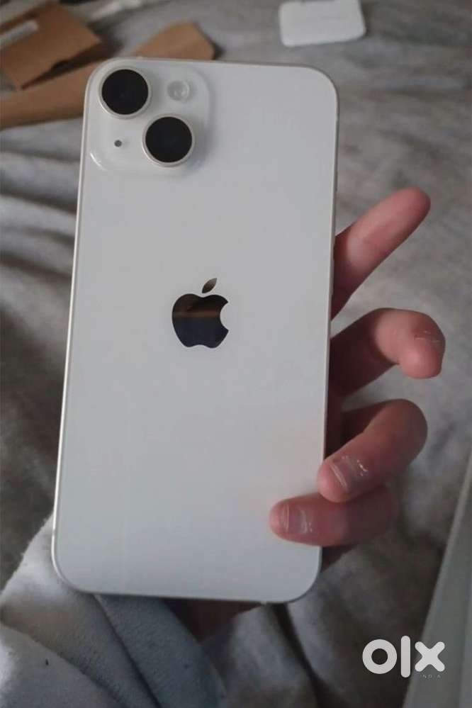 Iphone 15 128 gb 3 month old  hai