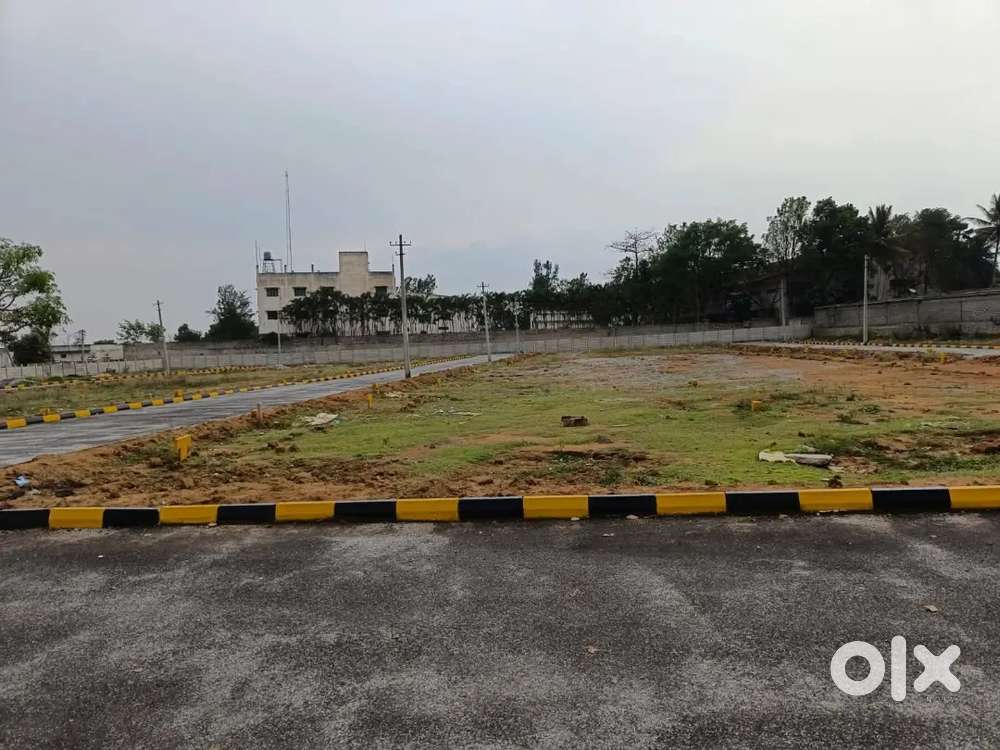 Ansal Ke Piche Outer Ring Road se Lagi side mein plot le LDA se NOC