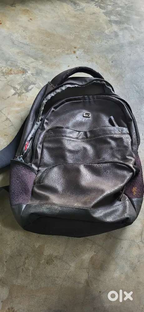 GEAR college bag