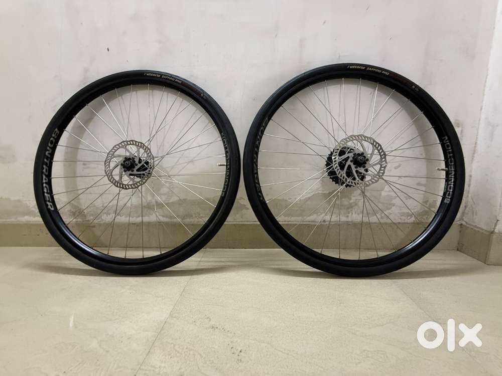 Bontrager 700c complete wheels