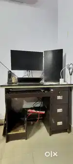 Computer table for sale