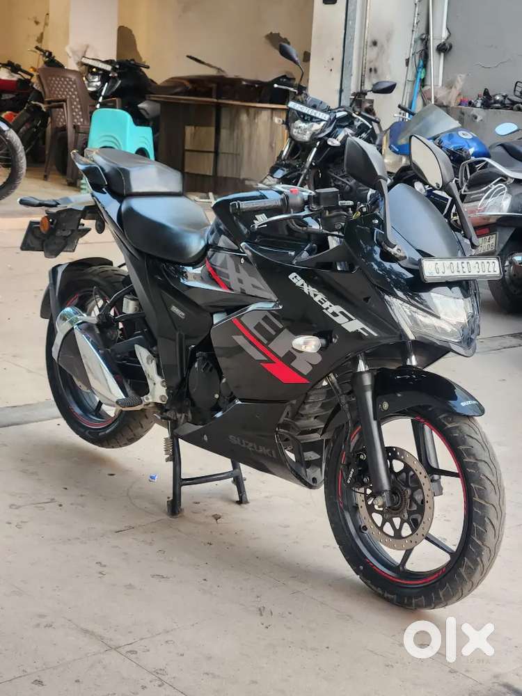 Gixxer SF(4999 ડાઉનપેમેનટ ભરીને બાકીની લોન થઈ જશે)