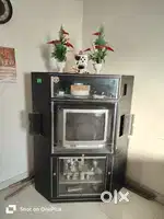 TV Showcase & 21 Inch BPL Colour TV