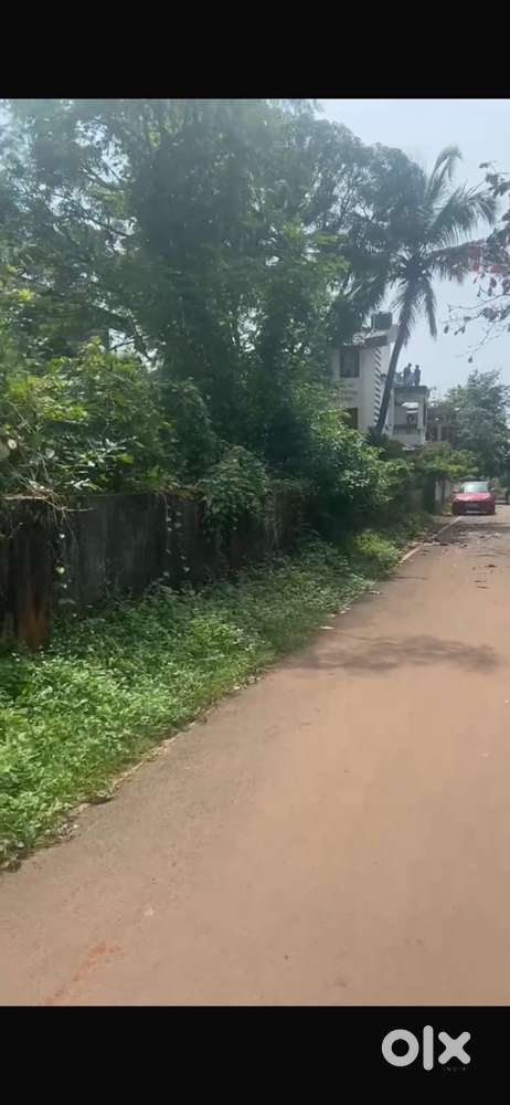 Betim patel estate plot with house for sale 3.5cr 483sqmtr