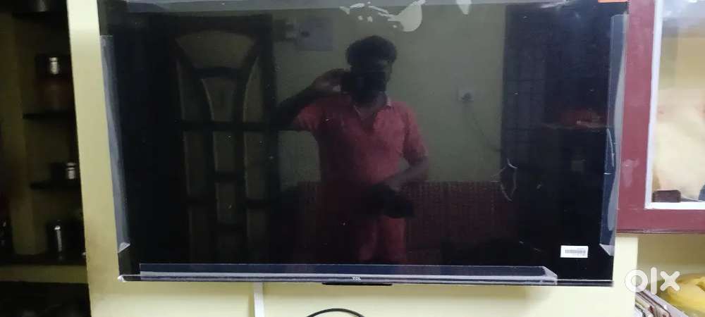 TCL 43 inch smart 4K display tv