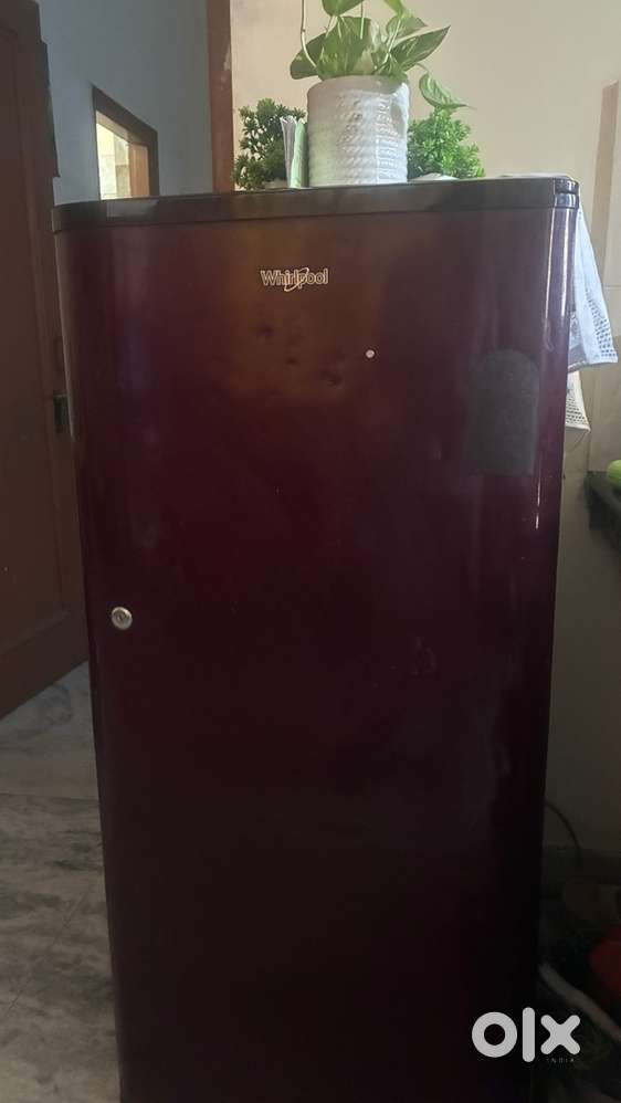 Whirlpool single door refrigerator with good working condition