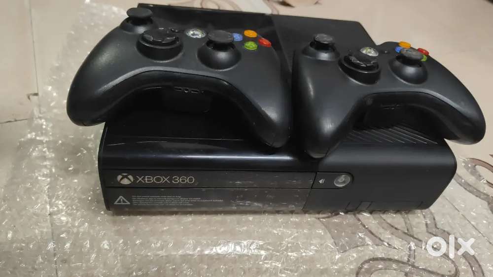 Xbox 360e and Xbox 360 slim
