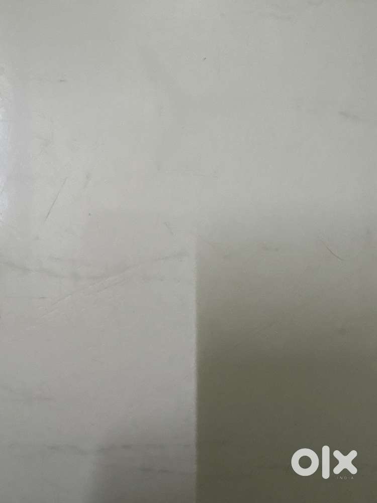 2BKH FLAT AVAILABLE FOR RENT TO BACHELORS