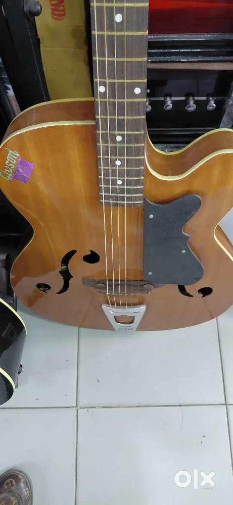 Givson acoustic guitar