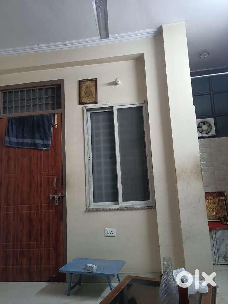 One Room with Kitchen