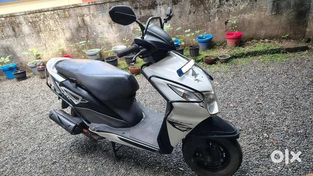 Honda dio scooter,2015 model
